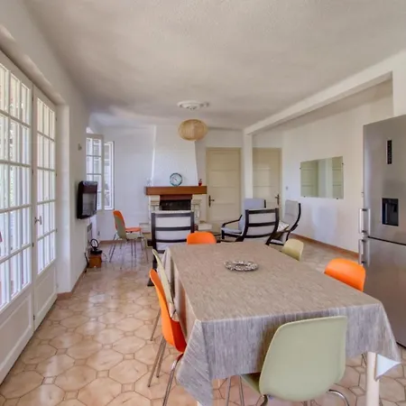 Hotel Spacious House On The Cote D'azur Bandol